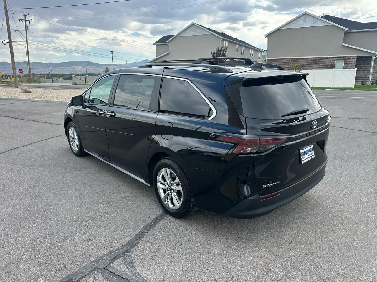 Toyota Sienna XLE AWD 7-Passenger (Natl) 2025