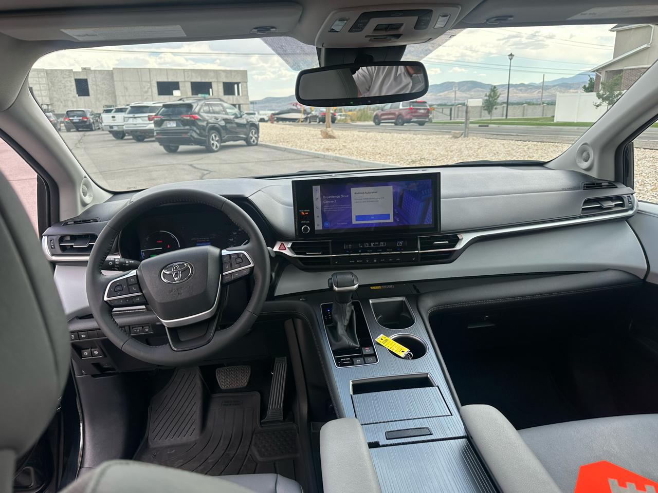 Toyota Sienna XLE AWD 7-Passenger (Natl) 2025