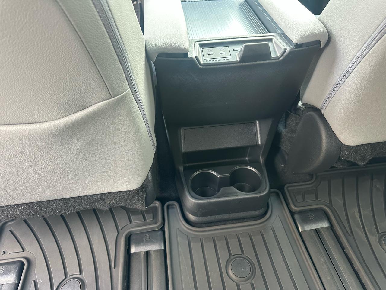 Toyota Sienna XLE AWD 7-Passenger (Natl) 2025