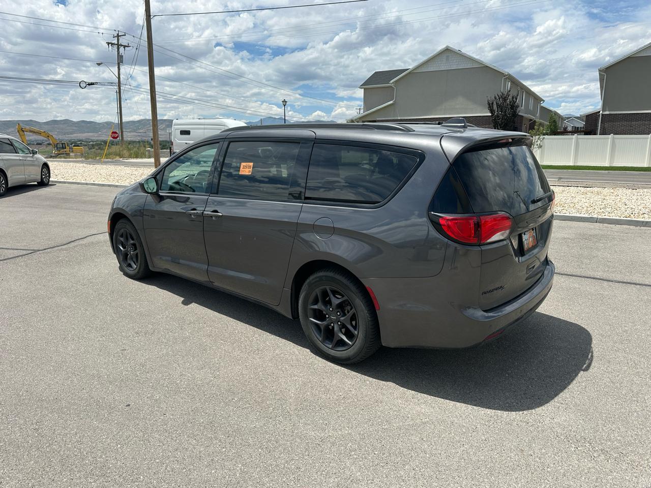 Chrysler Pacifica Touring L Plus FWD 2019