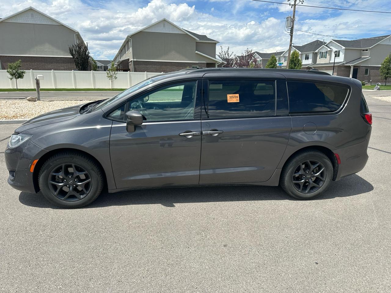 Chrysler Pacifica Touring L Plus FWD 2019
