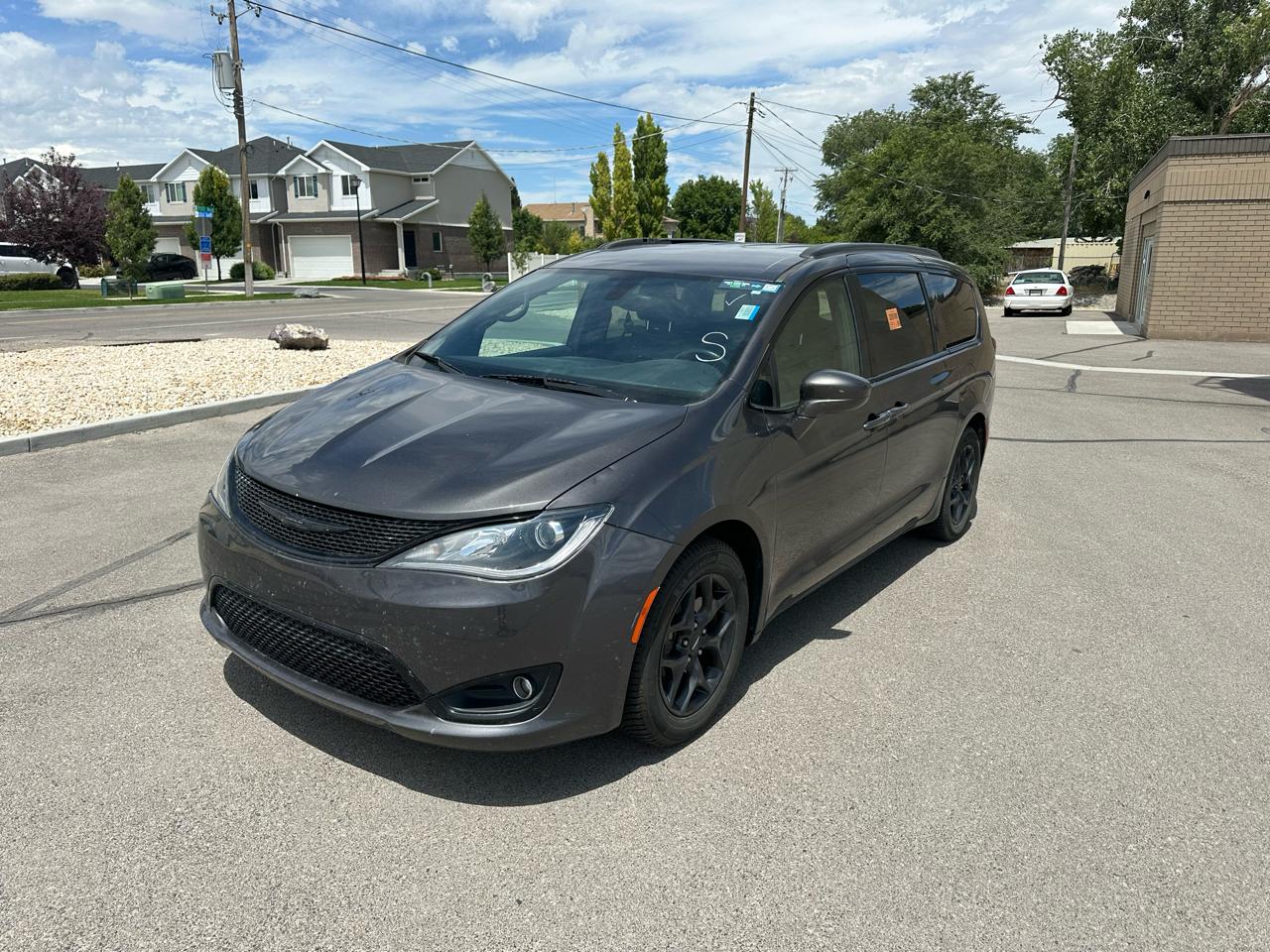 Chrysler Pacifica Touring L Plus FWD 2019