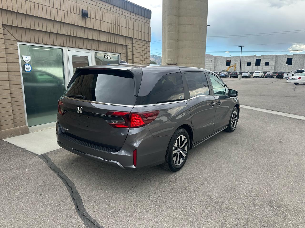 Honda Odyssey EX-L Auto 2025