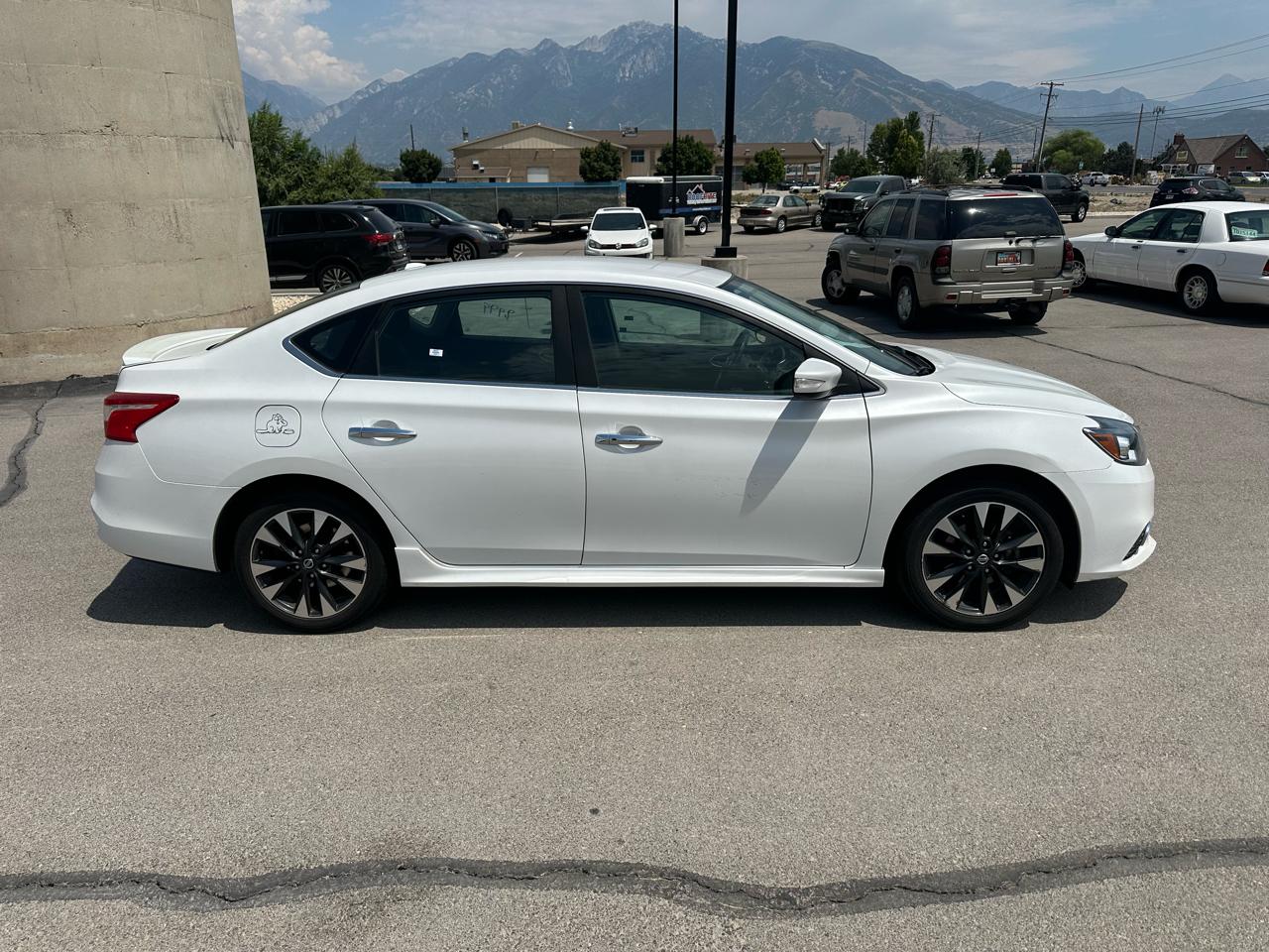 Nissan Sentra SR CVT 2018