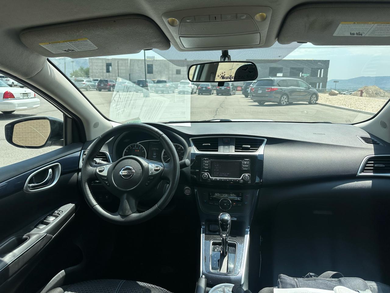 Nissan Sentra SR CVT 2018