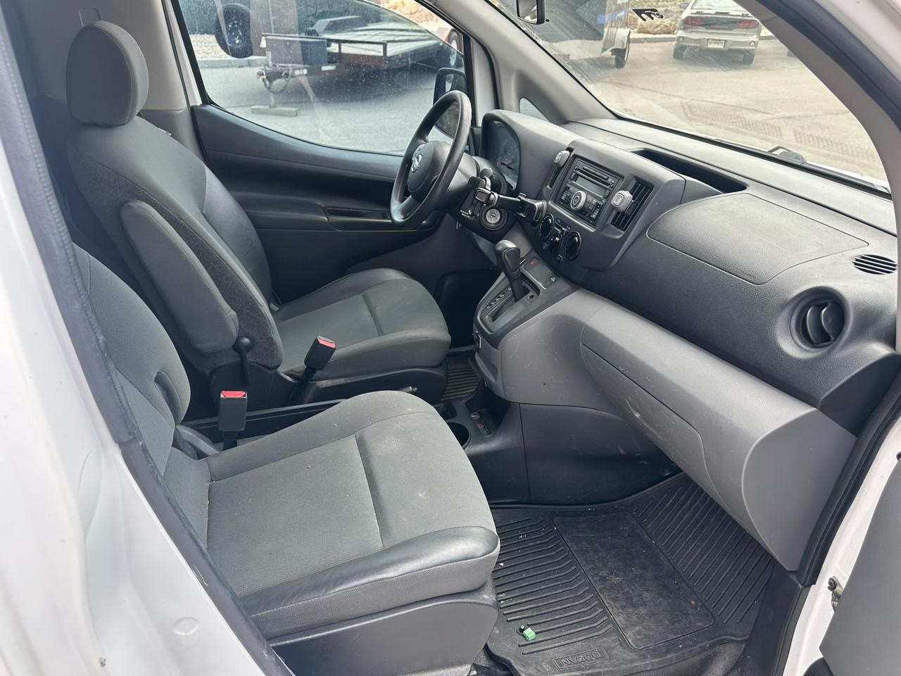 Nissan NV200 Compact Cargo I4 S 2017