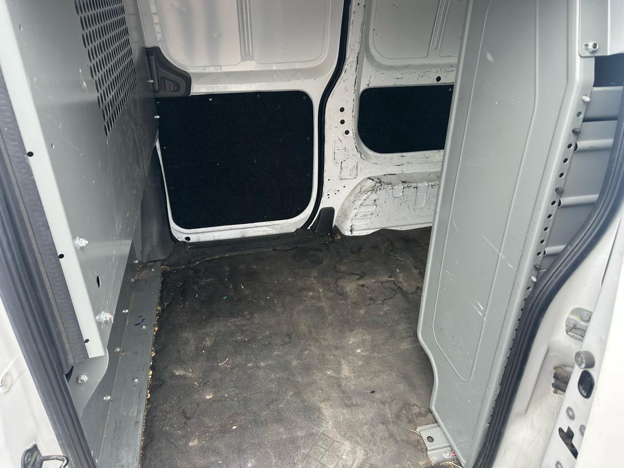 Nissan NV200 Compact Cargo I4 S 2017