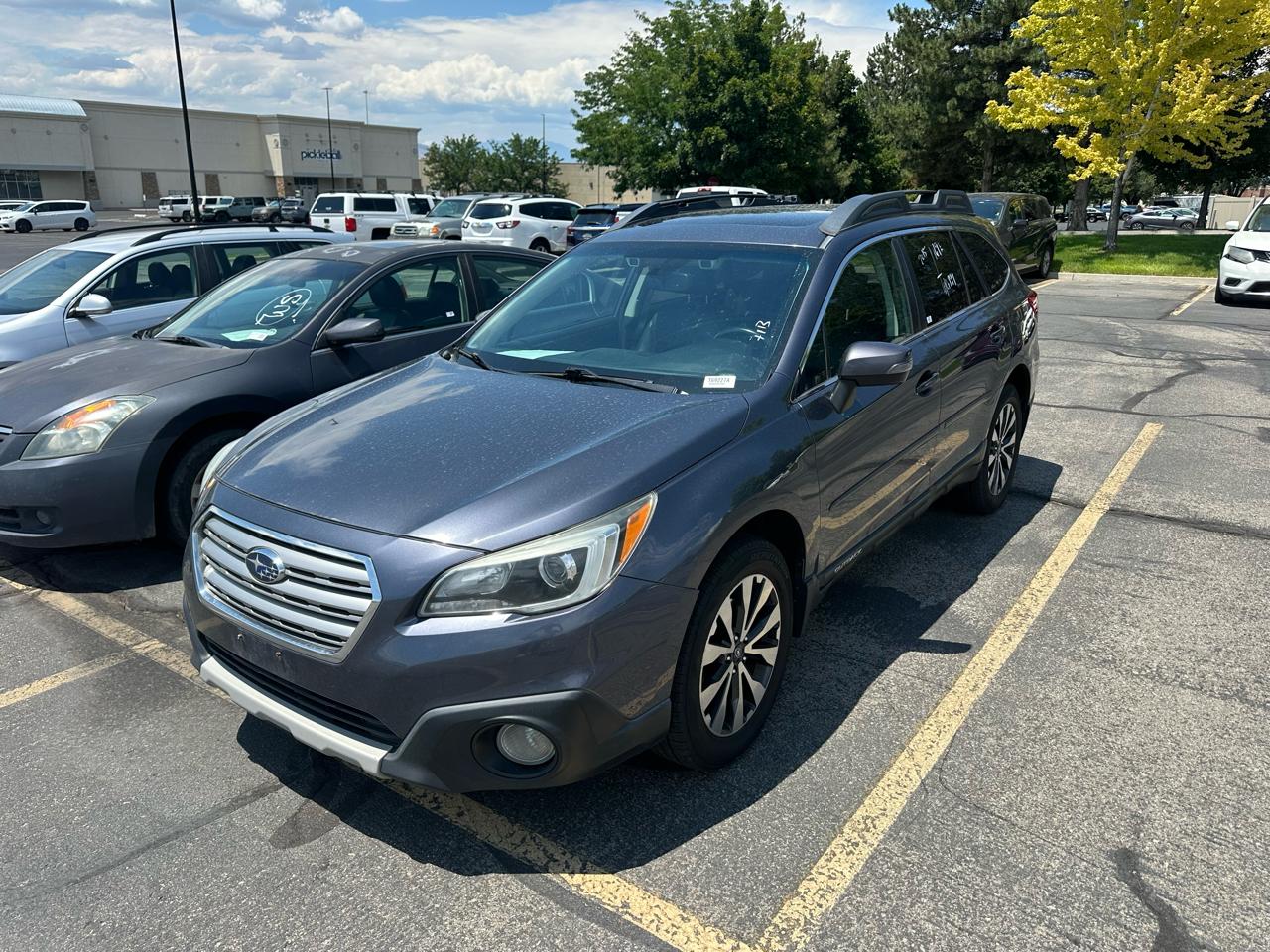 Subaru Outback 4dr Wgn 2.5i Limited PZEV 2015