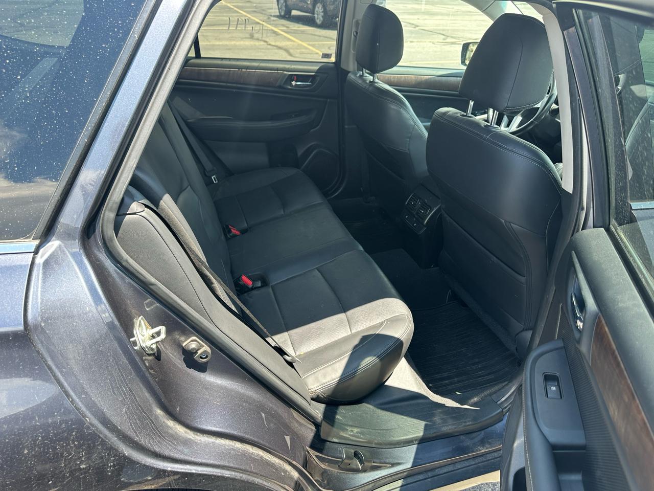 Subaru Outback 4dr Wgn 2.5i Limited PZEV 2015
