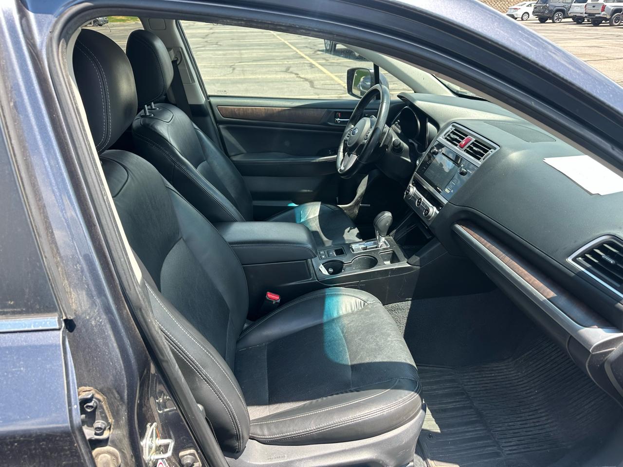 Subaru Outback 4dr Wgn 2.5i Limited PZEV 2015