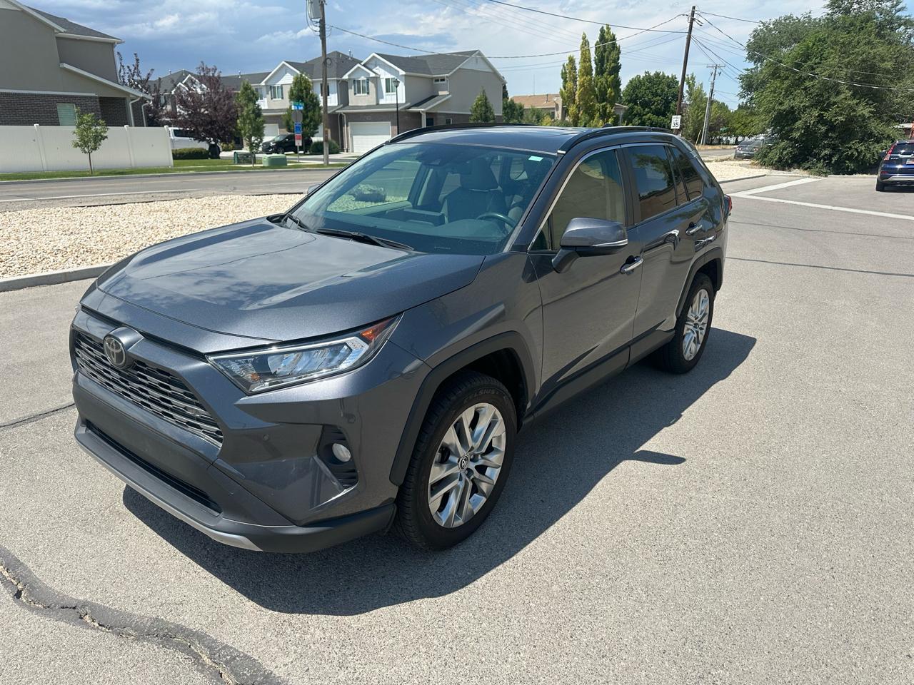 Toyota RAV4 Limited AWD (Natl) 2019
