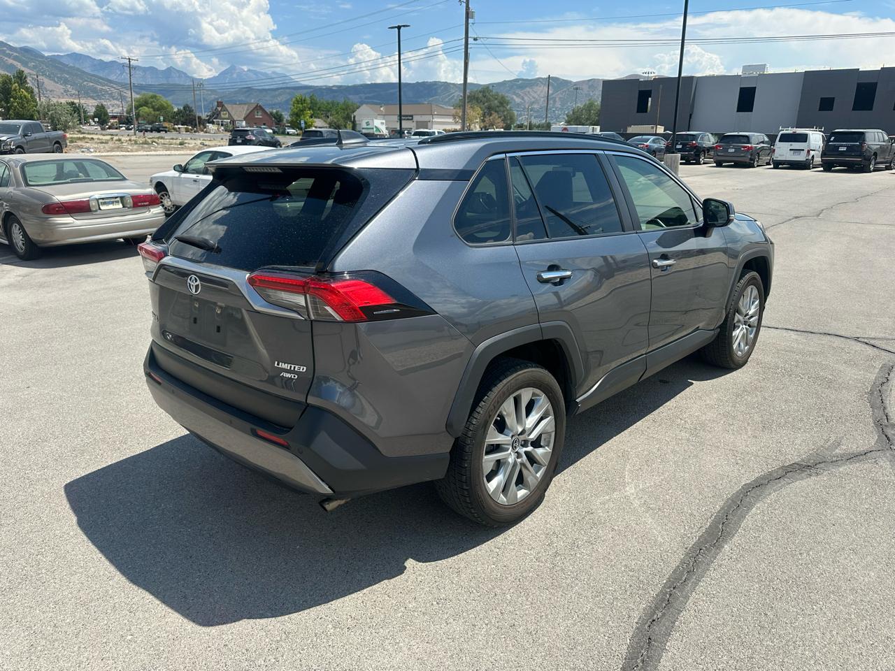 Toyota RAV4 Limited AWD (Natl) 2019