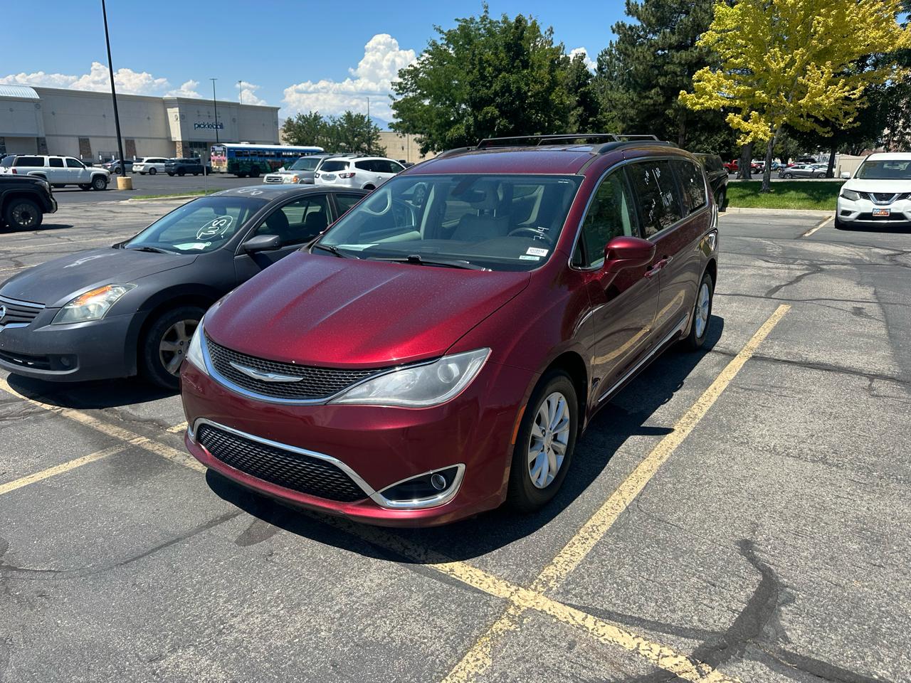 Chrysler Pacifica Touring-L FWD 2017