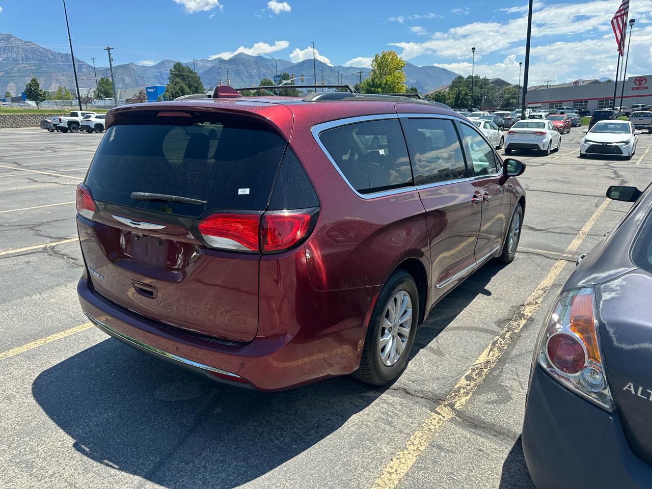 Chrysler Pacifica Touring-L FWD 2017