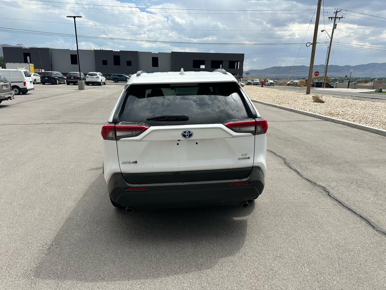 Toyota RAV4 Hybrid LE AWD (Natl) 2024