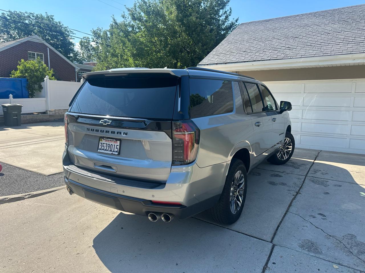Chevrolet Suburban 4WD 4dr Z71 2025