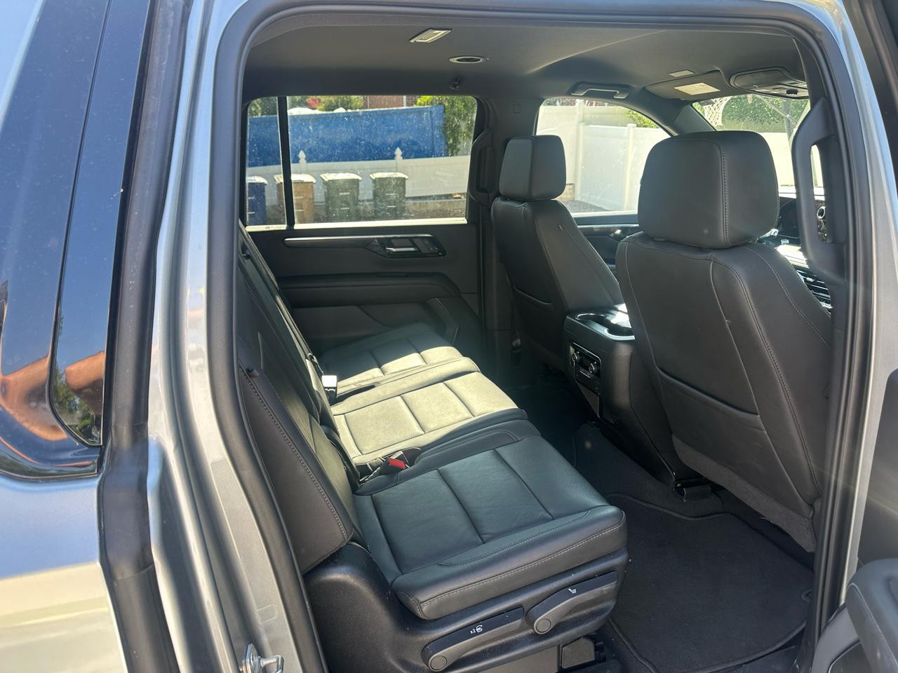 Chevrolet Suburban 4WD 4dr Z71 2025