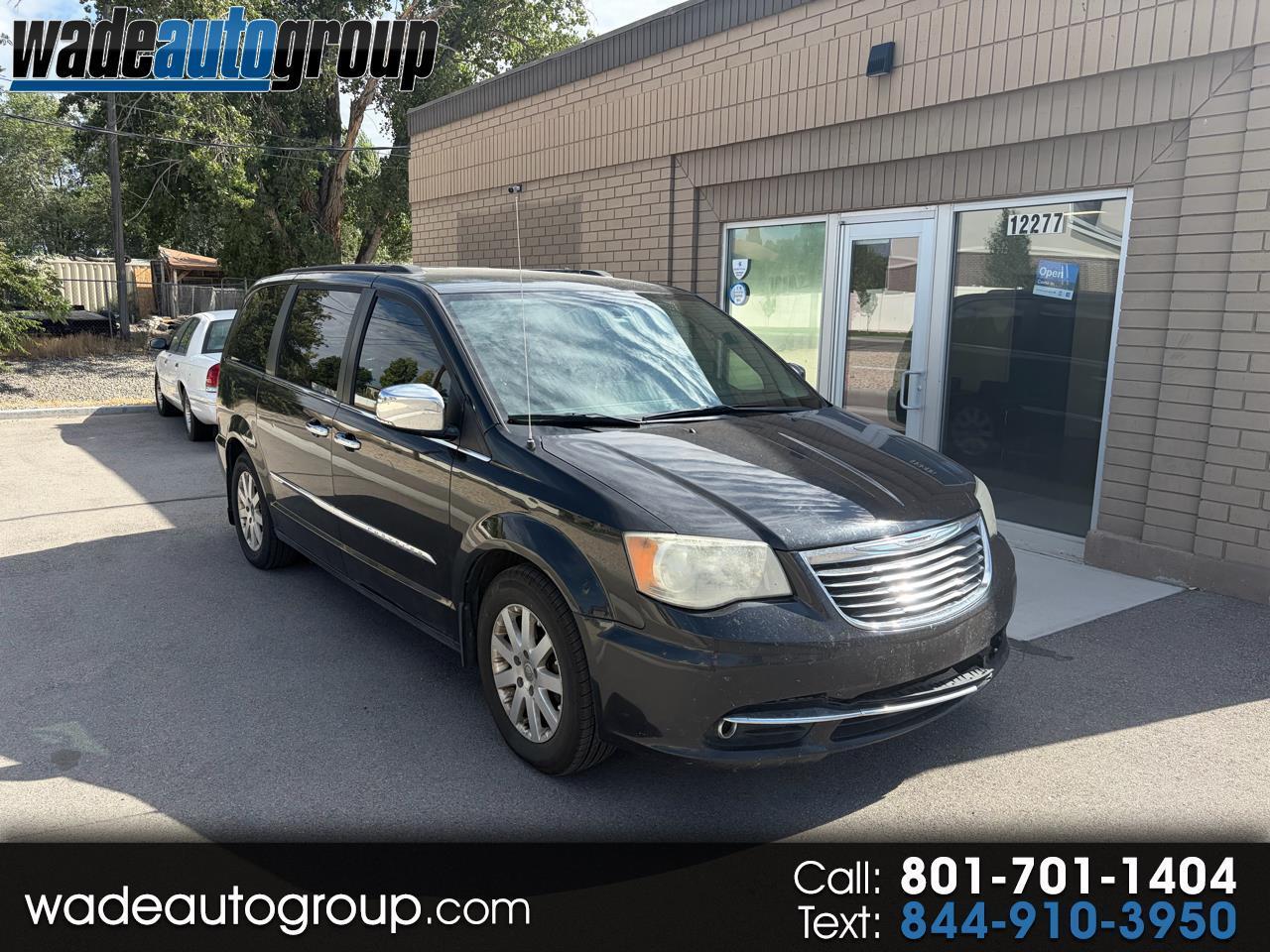 2011 Chrysler Town & Country 4dr Wgn Touring-L