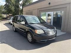 2011 Chrysler Town & Country 