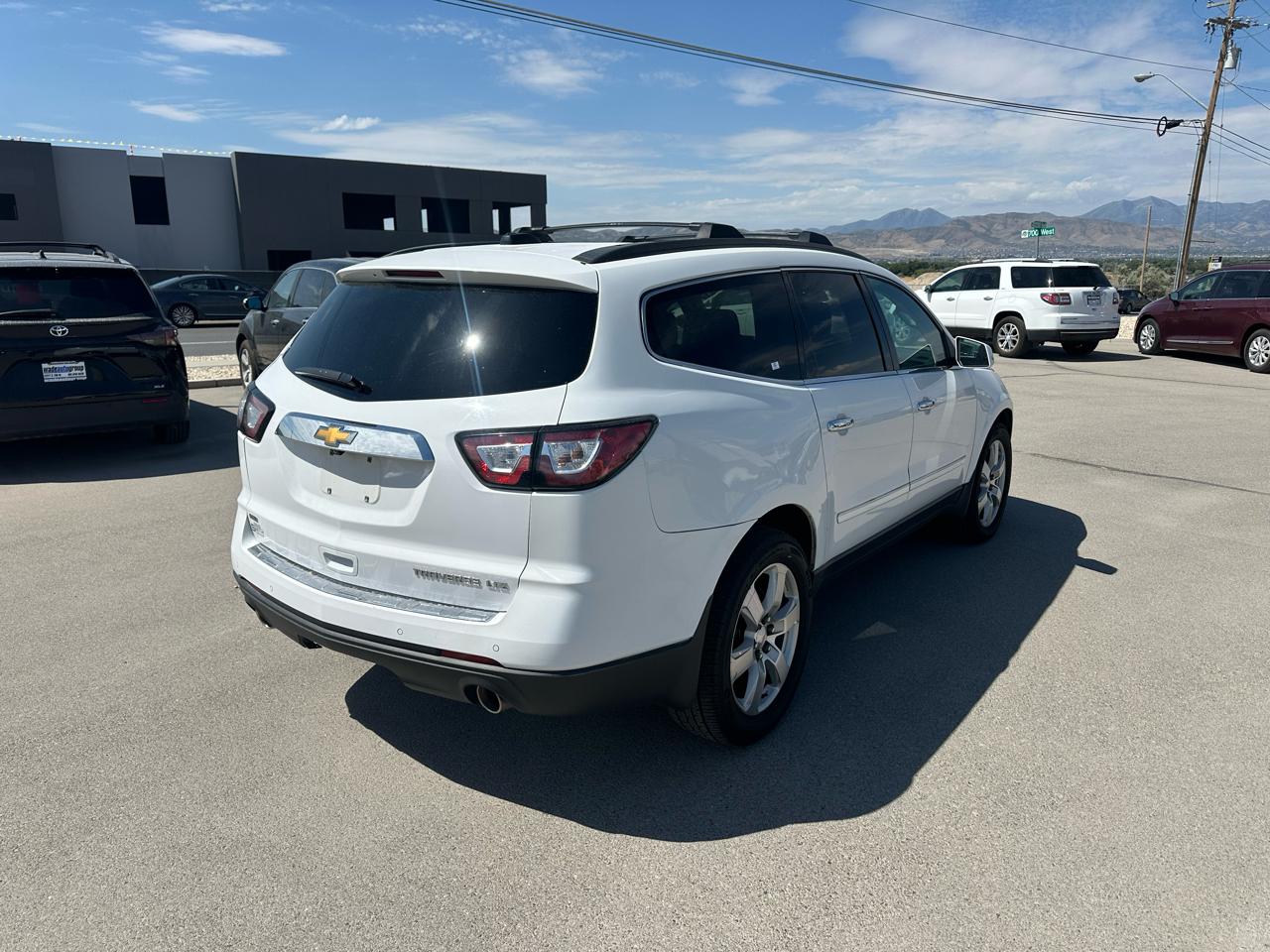 Chevrolet Traverse AWD 4dr LTZ 2016