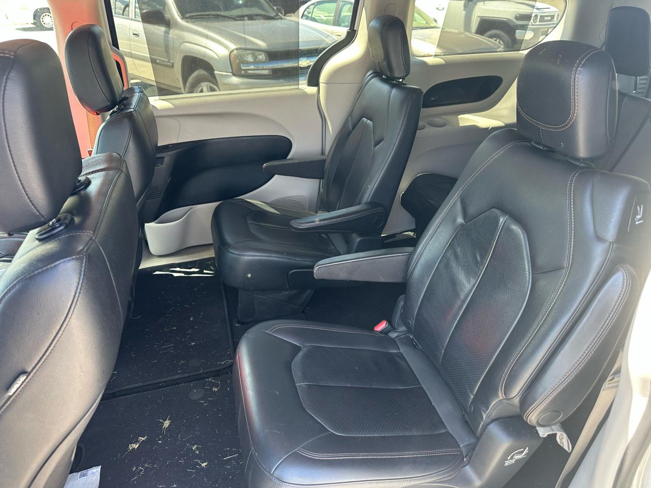 Chrysler Pacifica Touring L FWD 2018