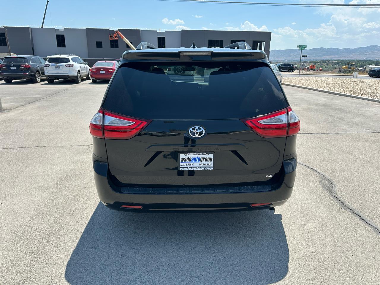 Toyota Sienna LE FWD 8-Passenger (Natl) 2018
