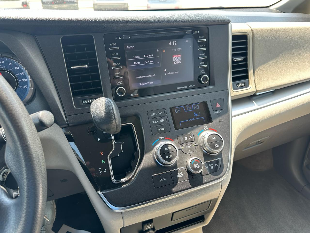 Toyota Sienna LE FWD 8-Passenger (Natl) 2018