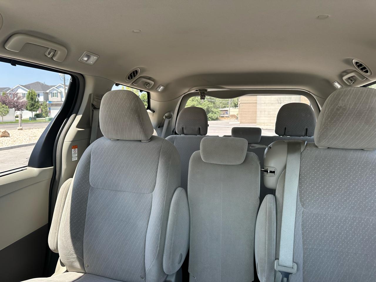 Toyota Sienna LE FWD 8-Passenger (Natl) 2018