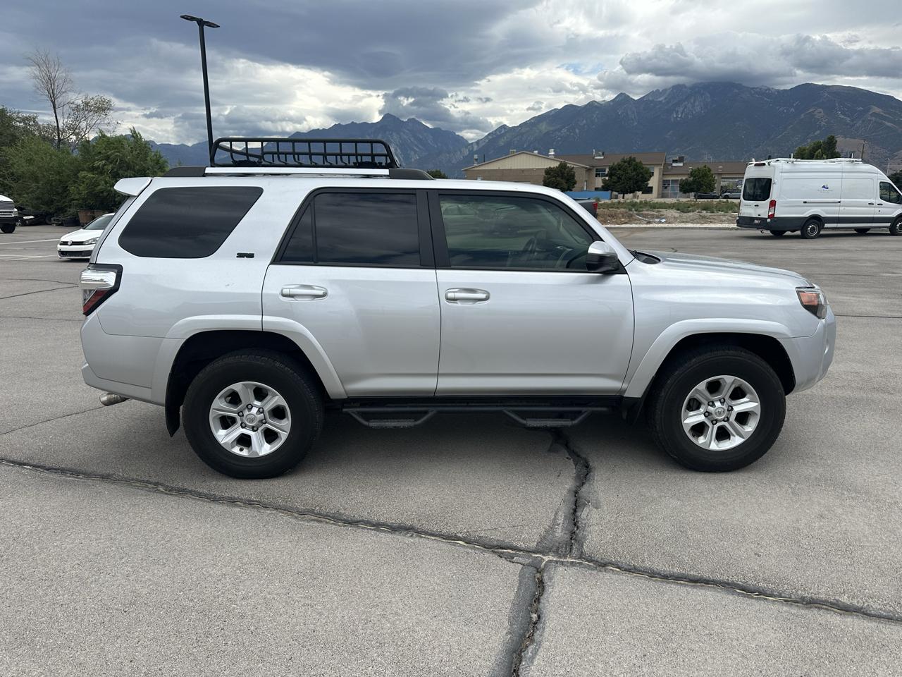 Toyota 4Runner SR5 4WD (Natl) 2021