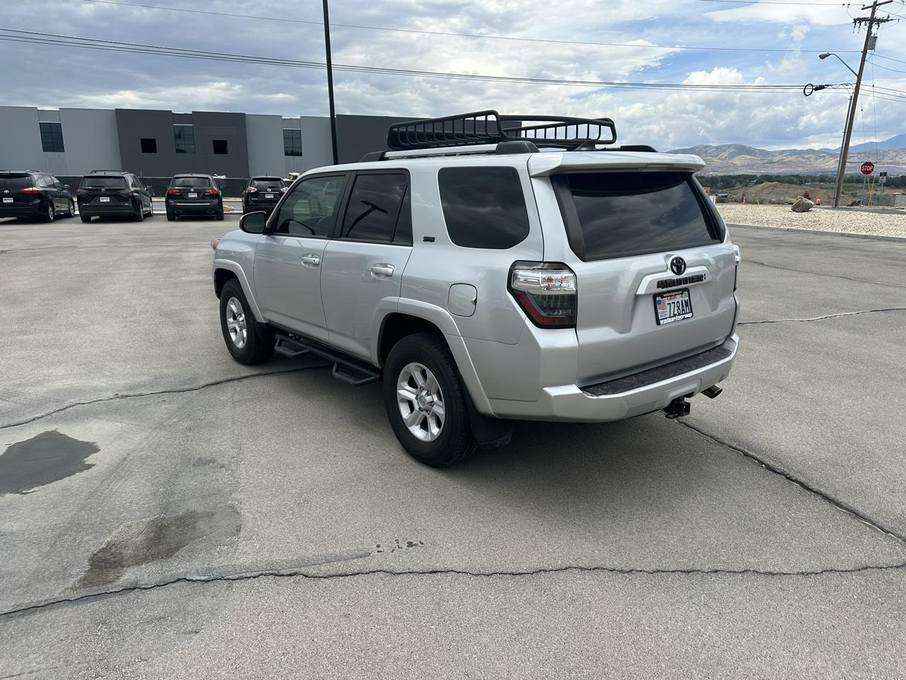 Toyota 4Runner SR5 4WD (Natl) 2021