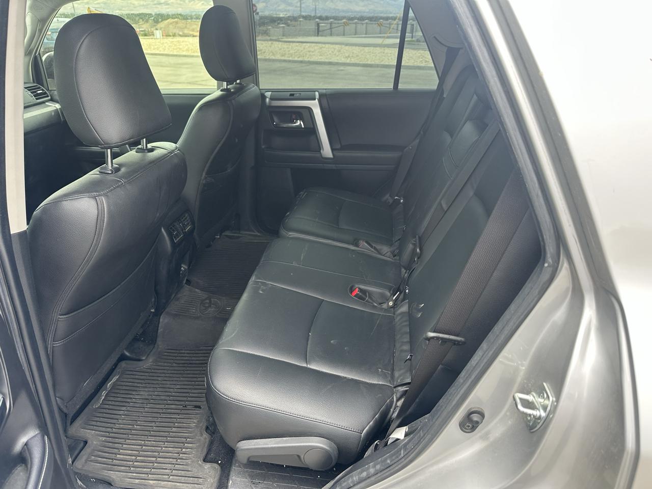 Toyota 4Runner SR5 4WD (Natl) 2021