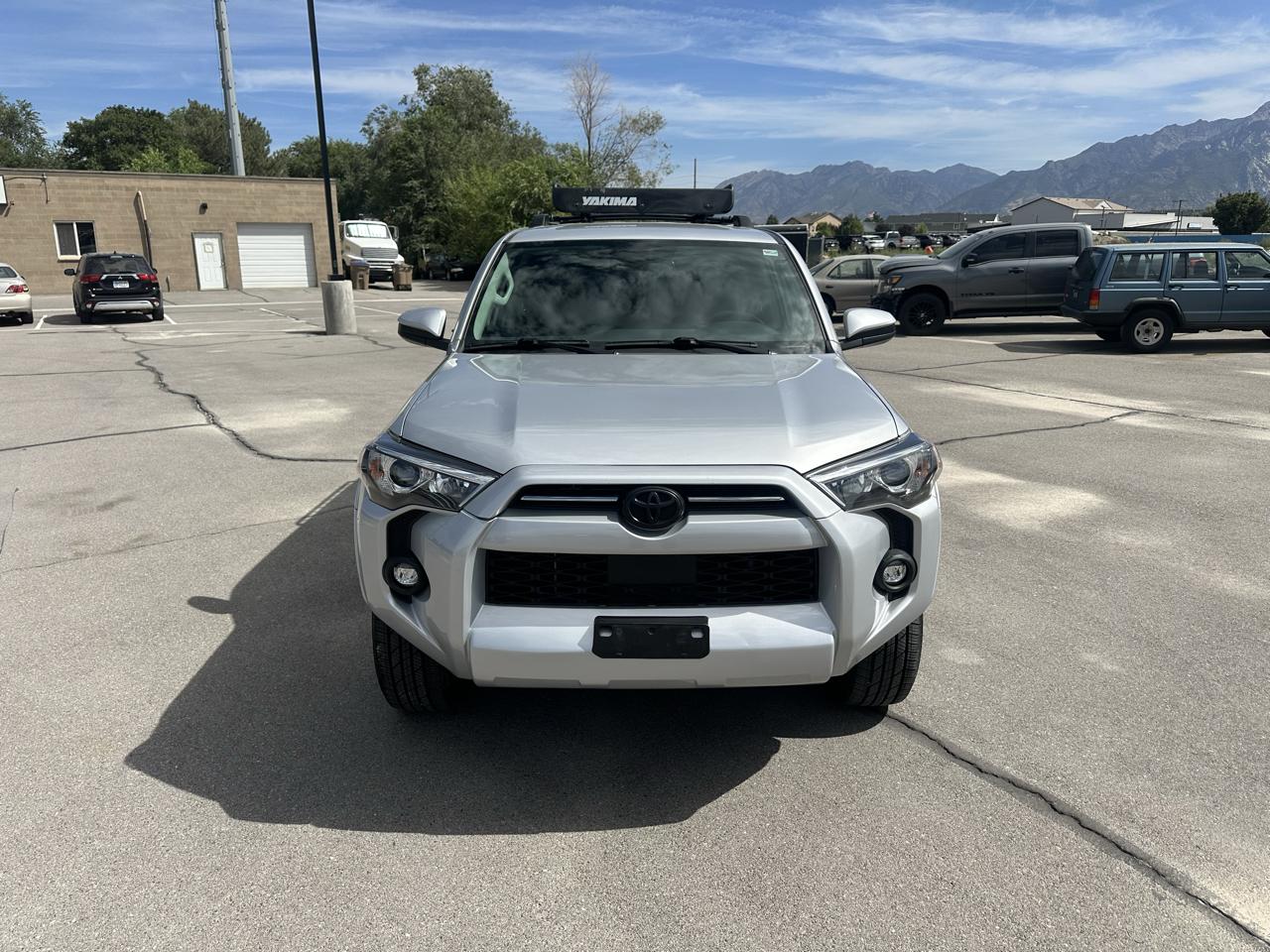 Toyota 4Runner SR5 4WD (Natl) 2021