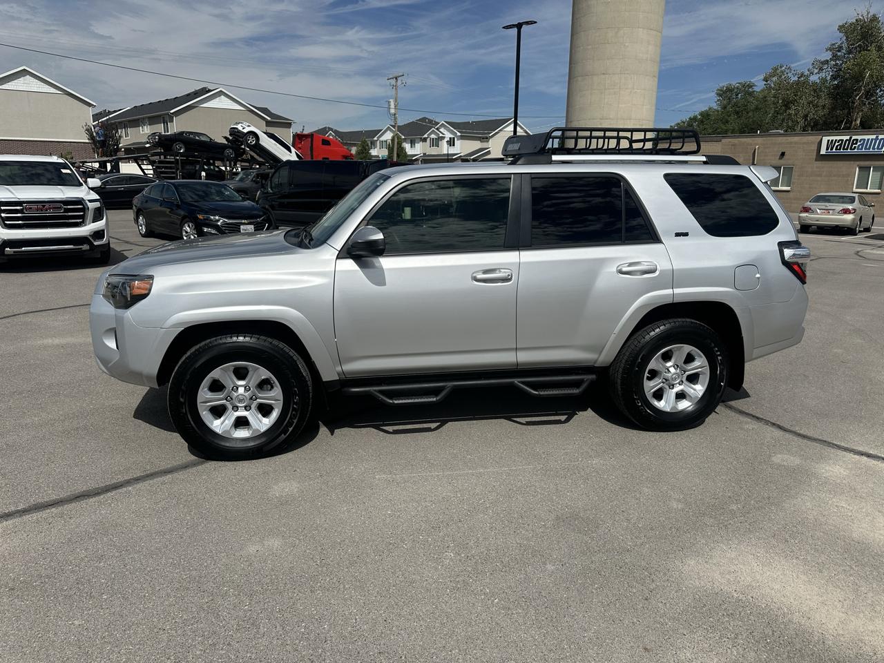 Toyota 4Runner SR5 4WD (Natl) 2021
