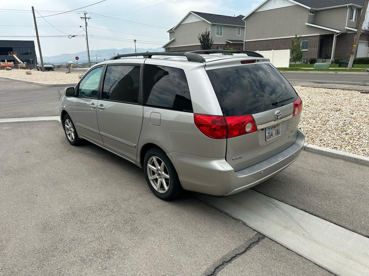 Toyota Sienna 5dr XLE FWD 7-Passenger (Natl) 2006