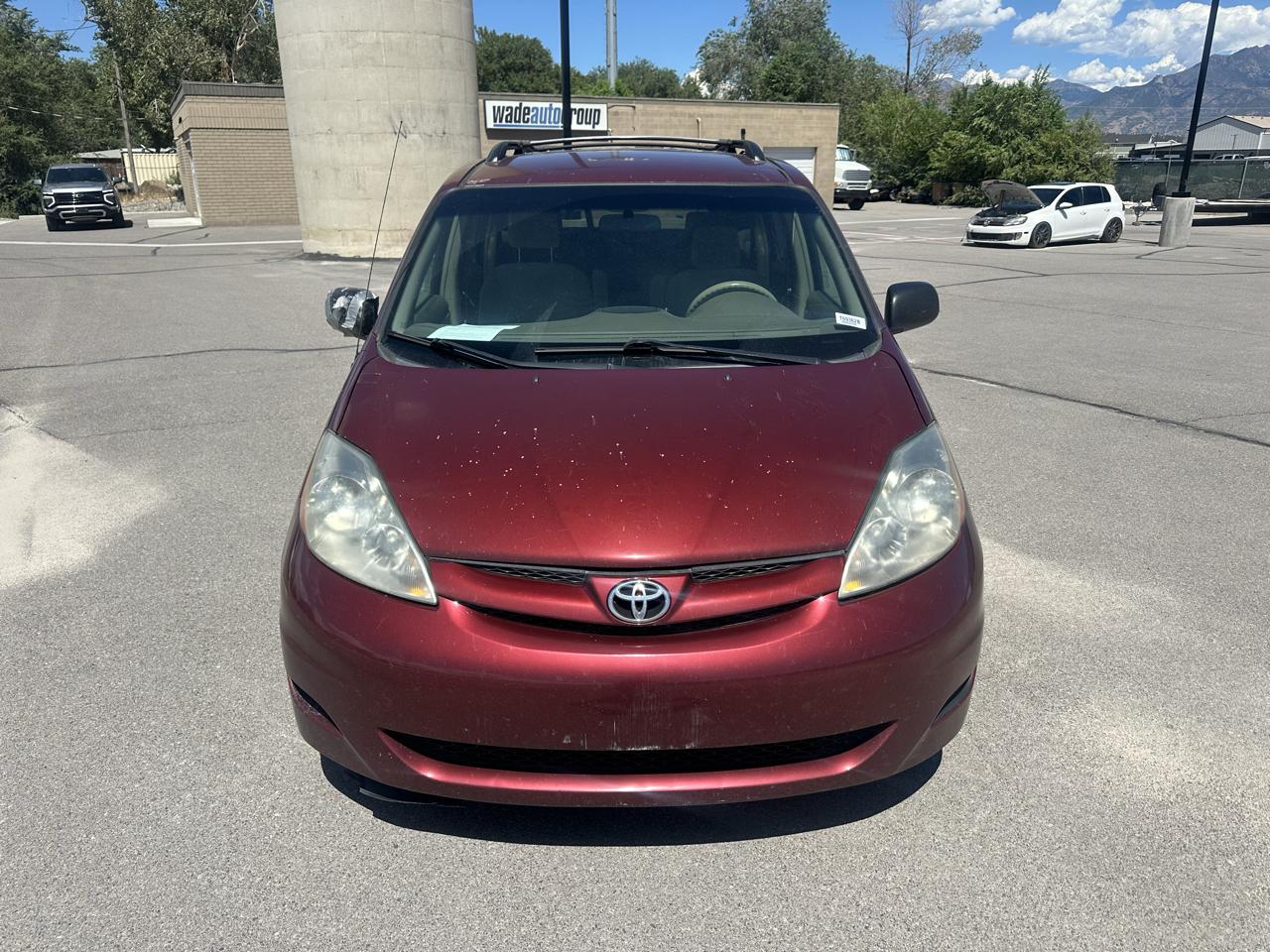 Toyota Sienna 5dr 7-Pass Van V6 LE FWD (Natl) 2008