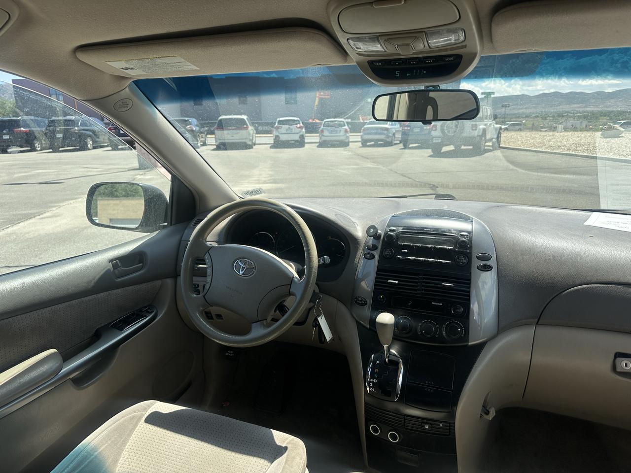 Toyota Sienna 5dr 7-Pass Van V6 LE FWD (Natl) 2008