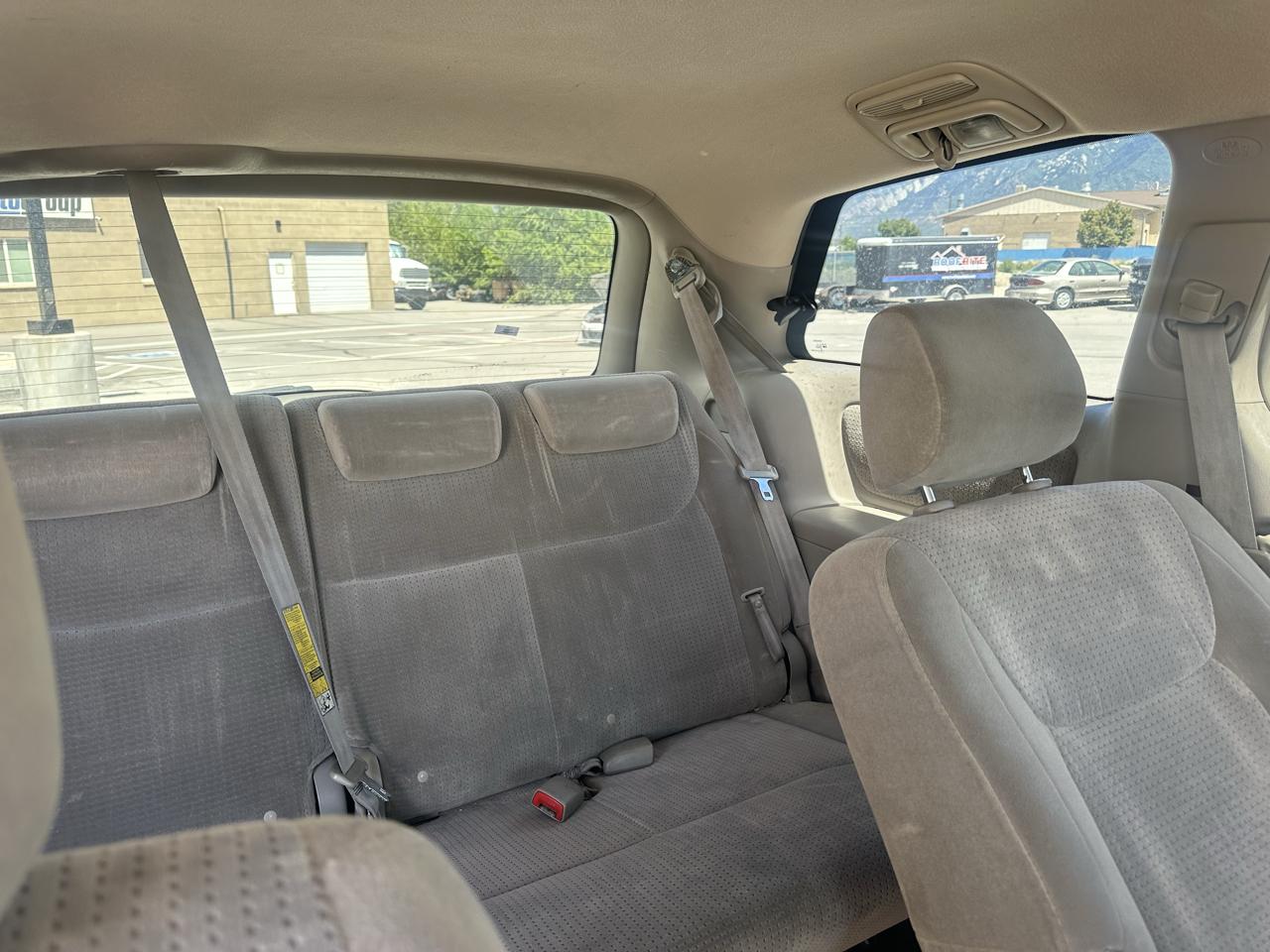 Toyota Sienna 5dr 7-Pass Van V6 LE FWD (Natl) 2008