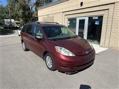 2008 Toyota Sienna 