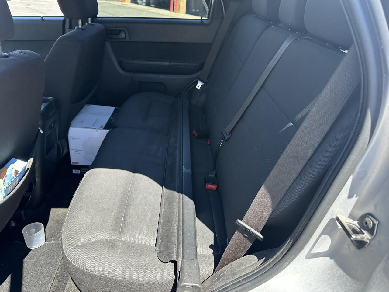 Ford Escape FWD 4dr XLT 2011