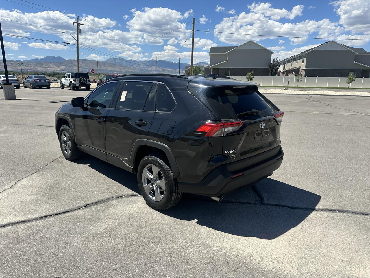 Toyota RAV4 Hybrid LE AWD (Natl) 2024