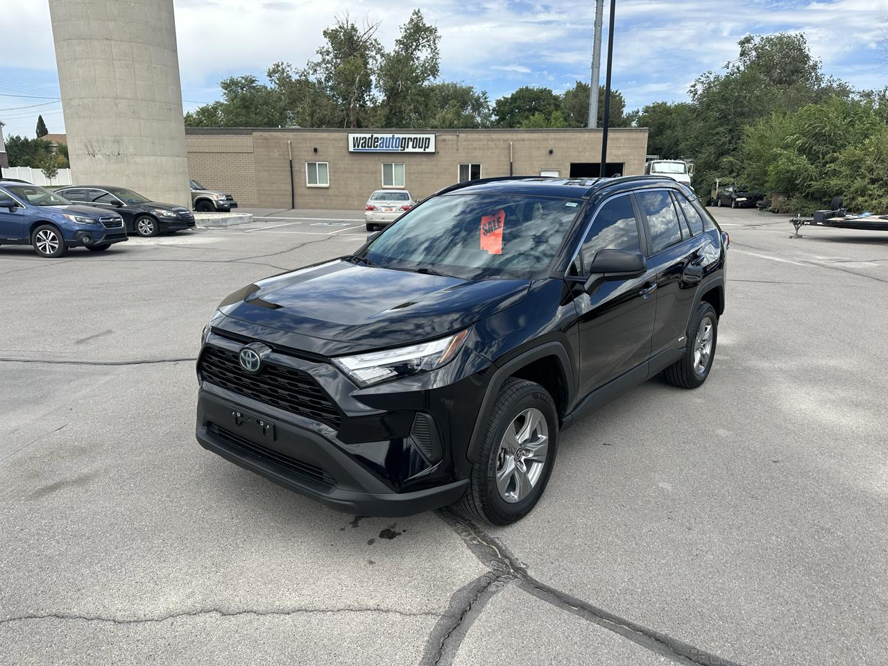 Toyota RAV4 Hybrid LE AWD (Natl) 2024