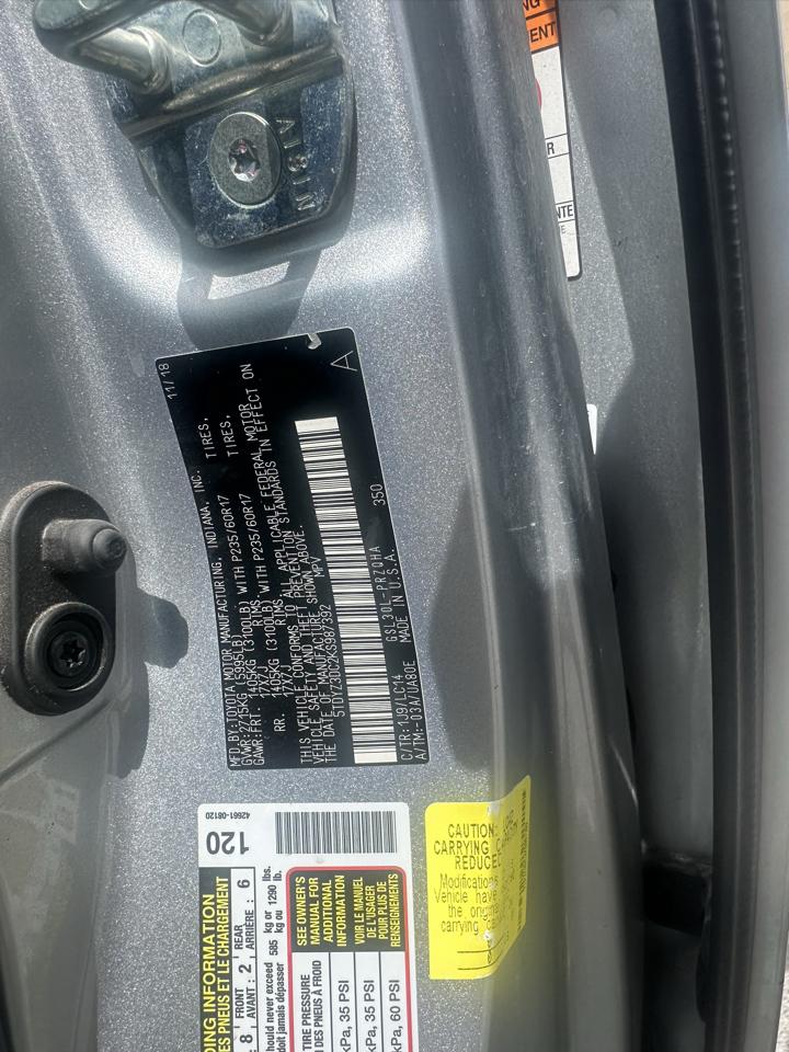 Toyota Sienna XLE FWD 8-Passenger (Natl) 2019