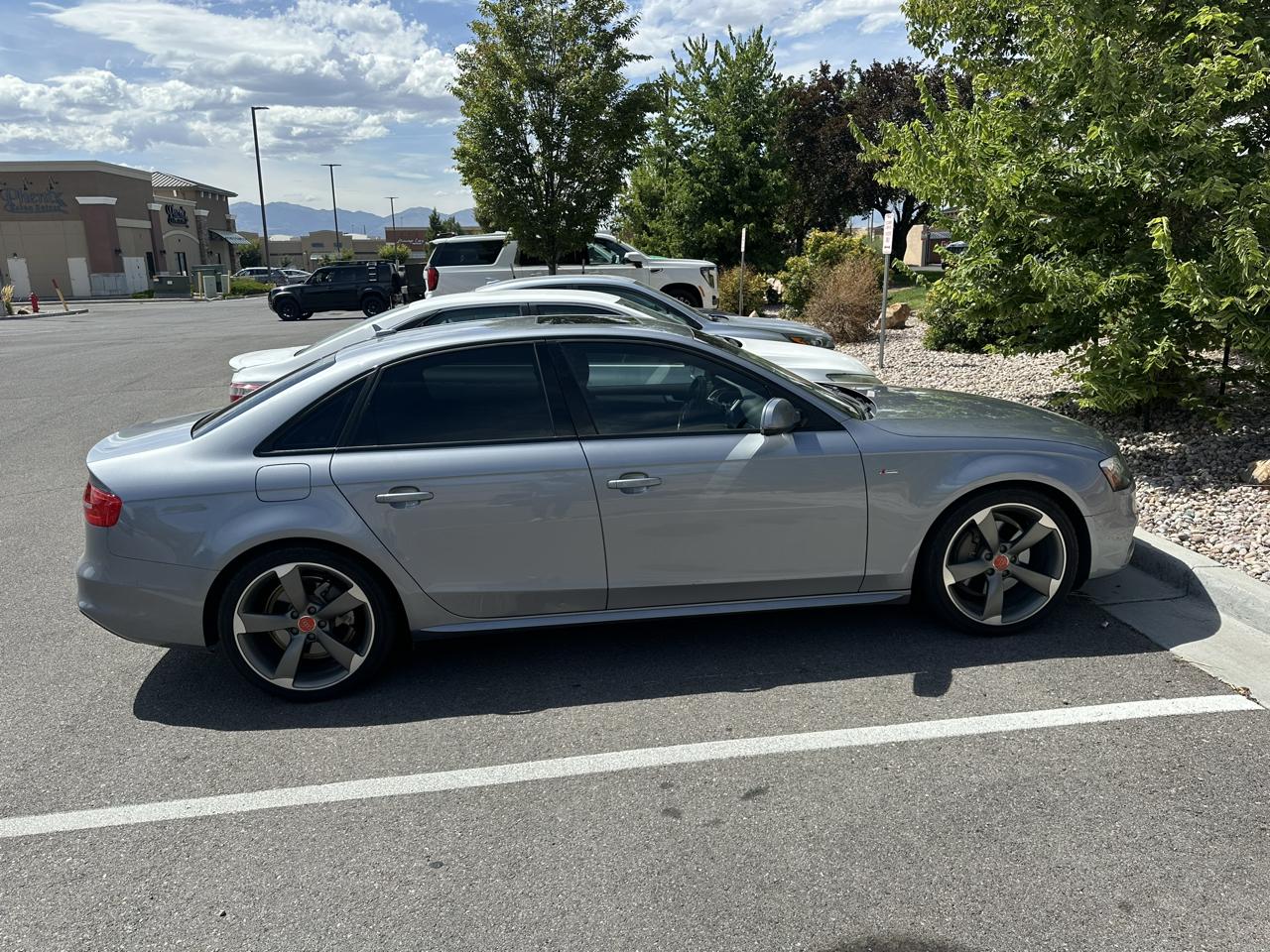 Audi A4 4dr Sdn Auto quattro 2.0T Premium Plus 2015