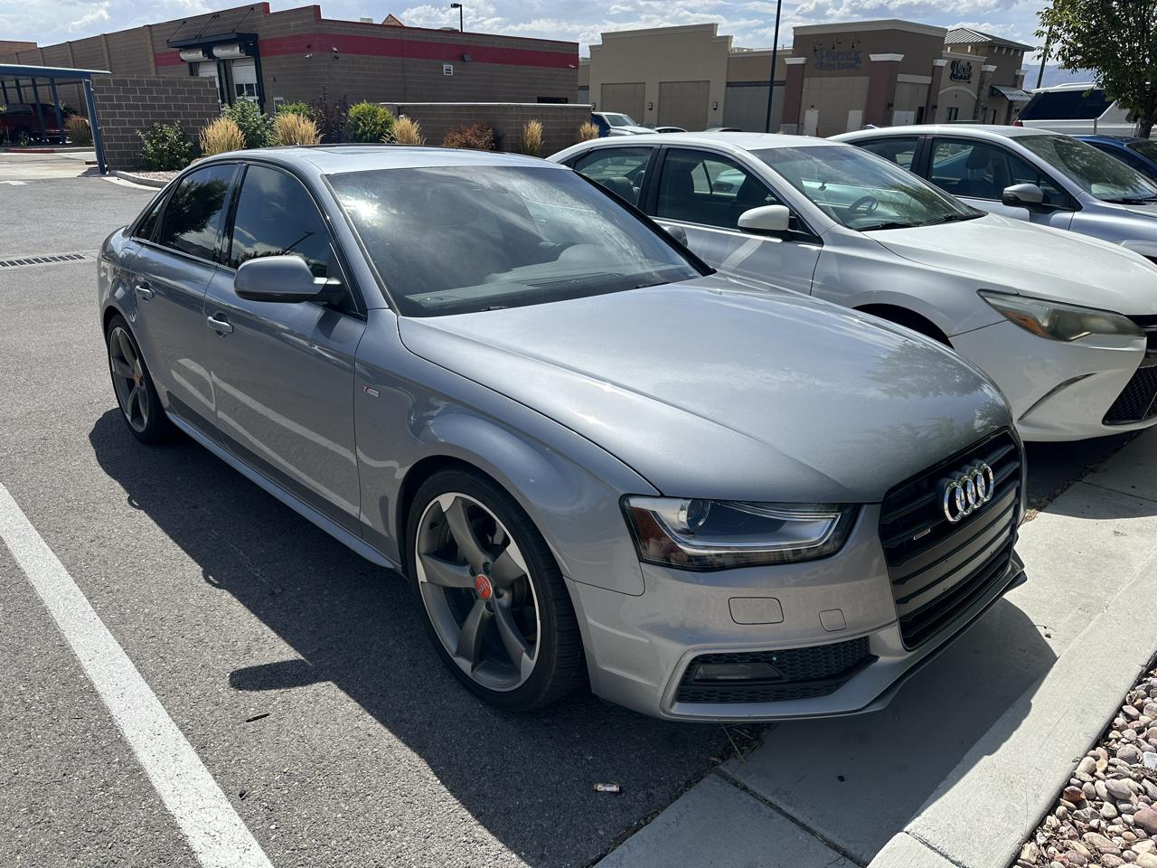 Audi A4 4dr Sdn Auto quattro 2.0T Premium Plus 2015