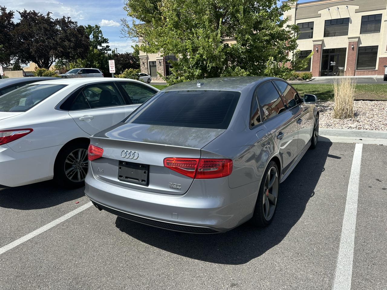 Audi A4 4dr Sdn Auto quattro 2.0T Premium Plus 2015