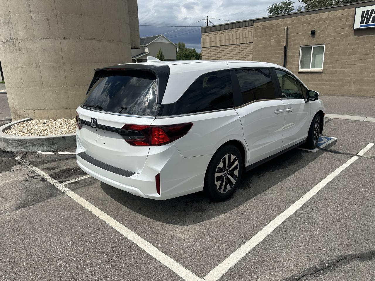 Honda Odyssey EX-L Auto 2026
