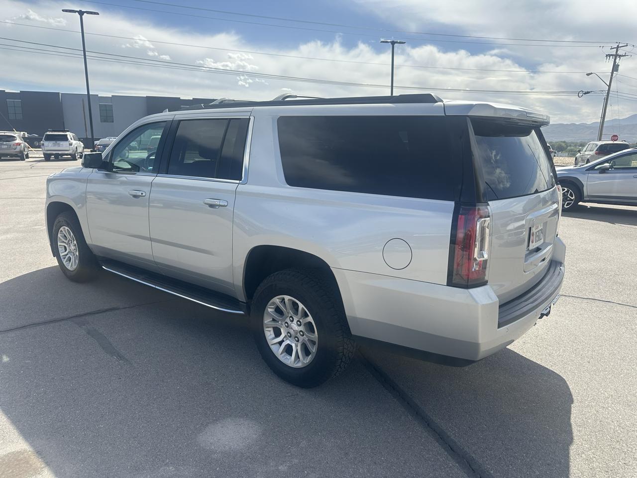 GMC Yukon XL 4WD 4dr SLT 2019