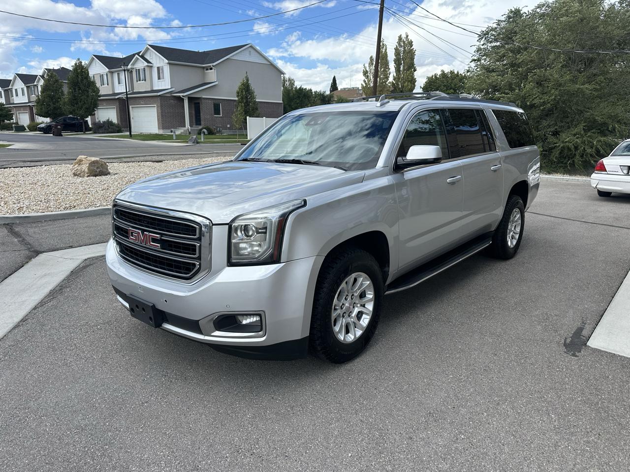 GMC Yukon XL 4WD 4dr SLT 2019