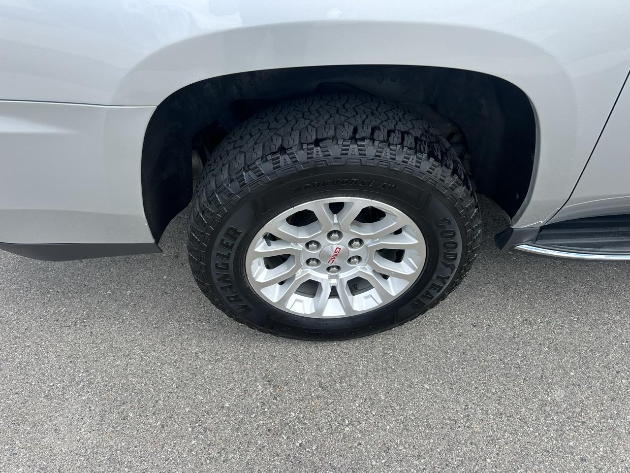 GMC Yukon XL 4WD 4dr SLT 2019