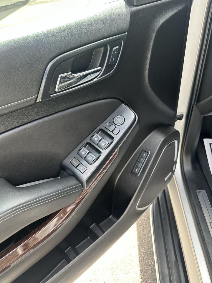 GMC Yukon XL 4WD 4dr SLT 2019